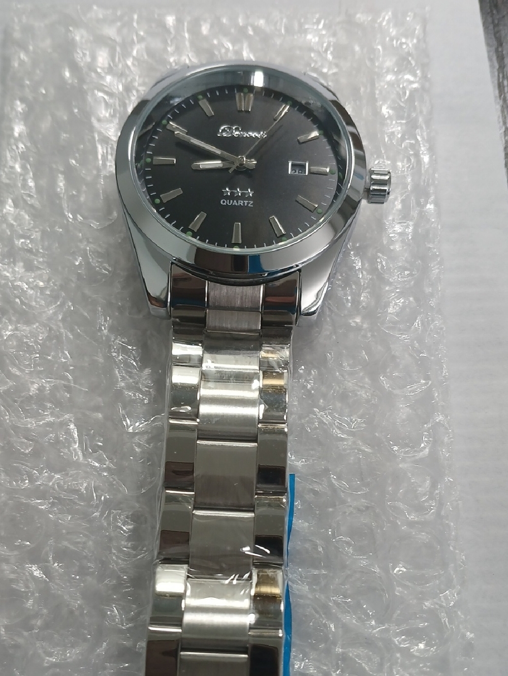 Men's Silver Stainless Steel Quartz Watch - Black Dial